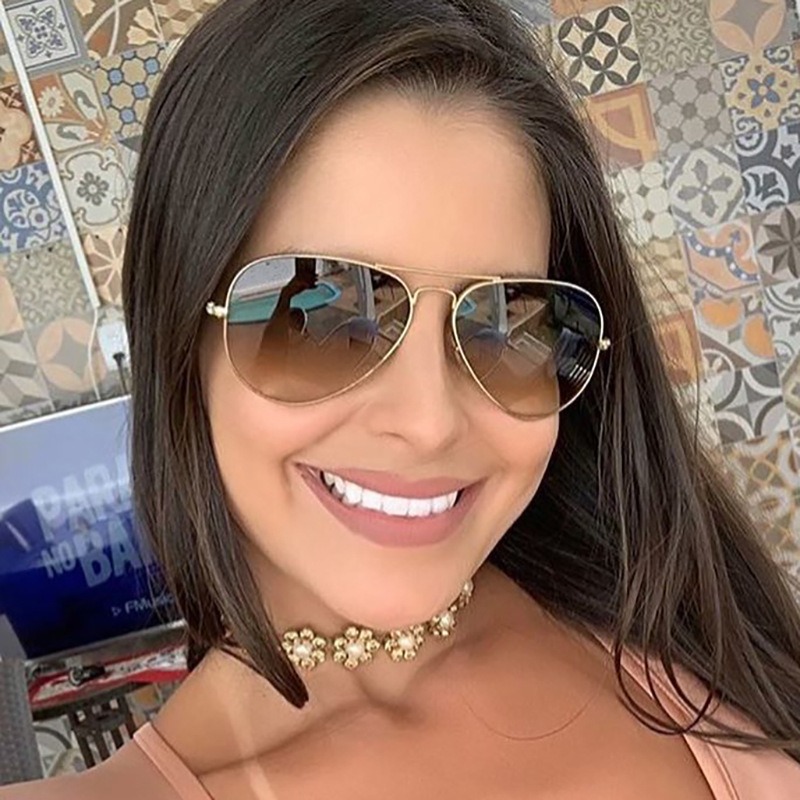 Photography Outdoor - Retro Fashion Metal Oval Frame Sunglasses