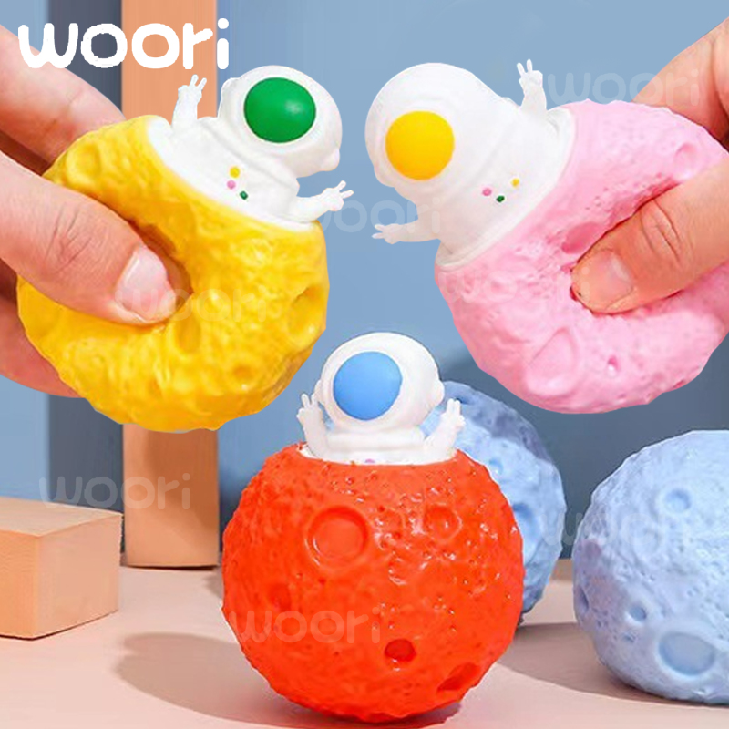 Squeeze Astronauts Planet TPR  - Photography Jokes review and price